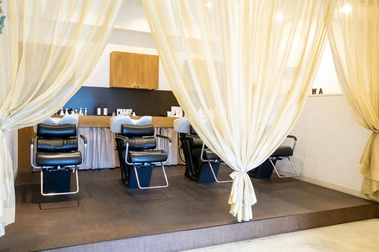 【淡路】≪社会保険完備＆完全週休二日制≫≪最短2年でデビュー可能≫≪髪質改善≫働きやすさがウリのサロン！メリハリをつけて働きたい方には必見！！個人のペースでデビューも目指せますよ！「ANCHOR laule’a（アンカーラウレア）」アシスタント（美容師）の求人☆☆