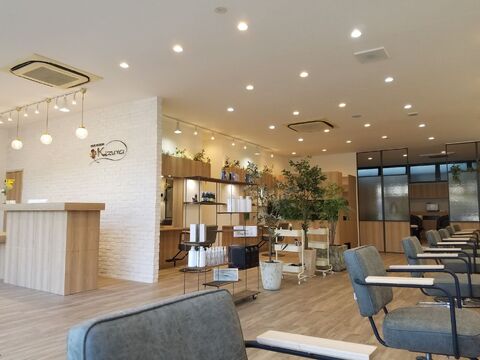 【草津】≪月8,9日休み≫≪社会保険完備≫≪毎月1回、日曜休みあり≫≪最短1年半でデビュー可能≫≪社会保険完備≫≪営業時間内レッスン可能≫≪駐車場代無料≫ウィッグ代は全額店舗が負担！アシスタント業務のみしたいママさん美容師も歓迎！奨学金手当もあり充実した福利厚生も魅力◎「HAIR DESIGN Kizuna（ヘアーデザインキズナ）」からアシスタント（美容師）の求人★☆