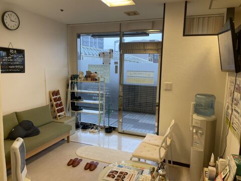 【守口市駅】≪目標達成手当あり≫≪休憩1時間≫≪夏季、年末年始、GW休暇あり≫今までの経験を活かしたい方必見！！地域の方々から愛されるリラクゼーションサロンから脱毛スタッフ、セラピストを大募集！お客様に寄り添った接客のできる「relaxation&beauty NISHIMORI（リラクゼーションアンドビューティニシモリ）」からエステティシャンの求人★☆★