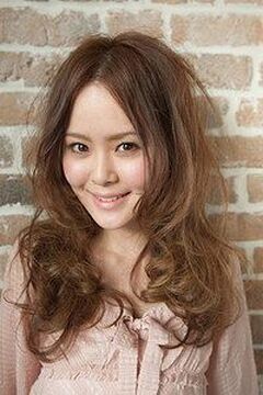 【緑橋】≪完全週休2日制・社会保険完備・有休あり≫≪奨学金返還補助あり≫まつげエクステやメイク・エステ・スパを行い、お客様の美を支えるトータルビューティーサロン！幅広い技術が学べる環境の「par-ci par-la緑橋店（パシパラミドリバシテン）」からアシスタント（美容師）の求人☆★