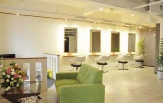 【豊中駅】≪パートスタッフ大歓迎!!≫≪週2日からOK！≫長く安心して勤められるサロン！子育て中の急なアクシデントにも理解があり臨機応変に対応します！「Jardan（ジャルダン）」からスタイリスト（美容師）の求人☆★☆