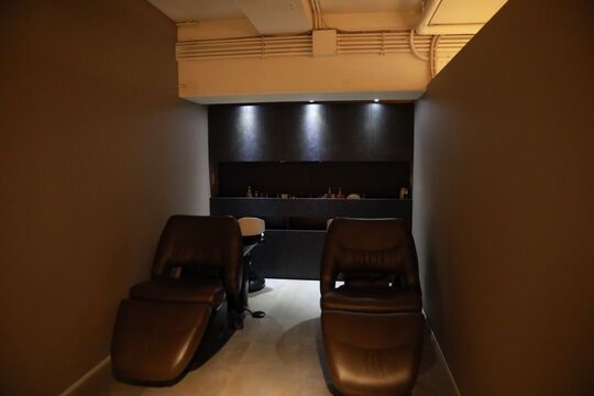 【南船場】≪月8日休み≫≪社会保険完備≫ヘアケアを中心に髪質改善が人気のヘアサロン！少人数制のナチュラルなサロンです！「avant（アバント）」からスタイリスト（美容師）の求人☆★