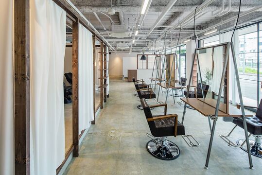 【大和高田駅】実践的に学んでいきたい方にオススメ！デビュー後、入客チャンスが無いだなんて言わせません！UNID（ユニッド）からアシスタント（美容師）の求人☆★