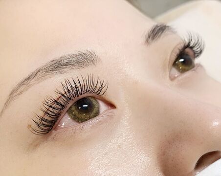 【京橋】2020年11月NEW OPEN！≪7連休あり≫≪歩合でしっかり還元≫≪未経験OK≫≪社会保険あり≫人間関係◎、土日の希望休も月2回OK、早番は19時退社、研修体制も充実可能！!「LUMIERE 京橋店（ルミエールキョウバシテン）」からアイリスト（アイデザイナー・まつ毛エクステ）の求人☆☆