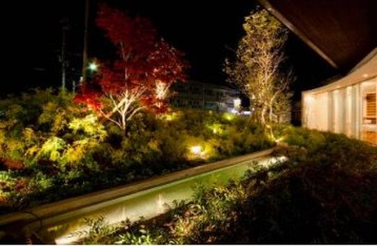 【英賀保】≪社会保険あり≫個性を伸ばしてイキイキ働く環境でスタッフ仲も抜群！幅広いカリキュラムで、スパや着付けも学べます！地域密着の人気サロン「SAKURA Beauty garden（サクラビューティーガーデン）」からアシスタント（美容師）の求人☆★☆