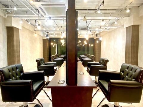 【三宮】≪フリー45％／指名50％還元≫≪マンツーマン対応≫≪自由出勤制≫集客好調により新規入客チャンスあります！平均月収50万円と高収入が可能！「HAIR CRAYGE by path unify KOBE（ヘアークレイジュ バイパスユニフィコウベ）」からスタイリスト（美容師）の求人☆★