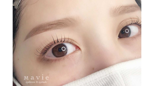 【千葉駅】≪未経験OK≫≪まつげパーマ＆アイブロウ専門店≫≪19時閉店で残業ナシ！≫≪髪色ネイル自由≫オーナーがアイブロウの講師も務めるサロン！高単価＆高技術を学べ、今後独立を考えている方も支援します！「Mavie 千葉店（マヴィーチバテン）」からアイリスト（まつげパーマ・アイブロウ）の求人☆☆