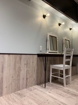 【西田辺】≪月間8,9日休み≫≪社会保険完備≫福利厚生充実で安心して働ける環境です！riche eyalash（リシェアイラッシュ）からアイリスト（アイデザイナー・まつ毛エクステ）の求人☆☆