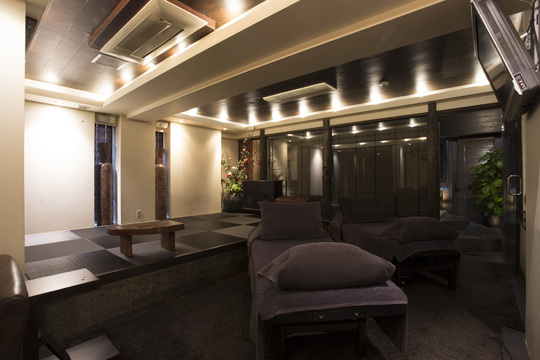 【広尾】≪社会保険完備・産休育休実績多数・充実の福利厚生≫未経験者大歓迎！未経験からでも一流のセラピストを目指せます。高単価でひとり一人のお客様を大切に働けますよ！「OLIVE SPA PENT HOUSE 西麻布店（オリーブスパ ペントハウスニシアザブテン）」からセラピストの求人☆☆