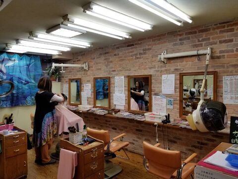 【高の原】≪社会保険完備≫≪月給23万円〜≫≪有給休暇あり≫少人数制の地域密着型のアットホームサロン！今まで学んだ技術を活かしながら楽しく働きましょう！「サンライト 高の原店（サンライトタカノハラテン）」からスタイリスト（美容師）の求人☆☆