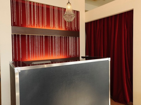 【河内小阪】≪日月休みor月火休みで選べる≫≪住宅手当あり≫≪月給22万円～≫≪完全週休二日制≫≪社会保険完備≫地域の方々に長く愛されるお洒落な快適空間サロン！早期デビューが可能なカリキュラムがあり、美容師としてはもちろん、人としても成長できる環境！「CLUTCH ART WORKS（クラッチアートワークス）」からアシスタント（美容師）の求人☆☆