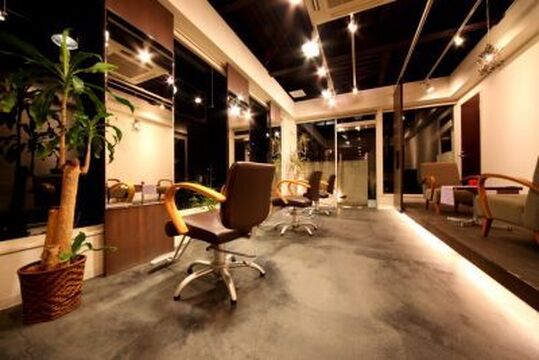 【高の原】≪完全週休二日制＆日曜定休≫アイラッシュ事業の立ち上げに興味のある方を募集中です。美意識の高いお客様が多く、お客様に寄り添った接客をしています！flan (フラン)からアイリスト(美容師)の求人☆★☆