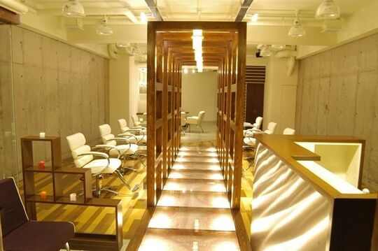 【伊丹】新規のお客様も多いので、入客チャンスアリ★技術を更に高めていけますよ♪一緒にお店を盛り上げていきませんか 地域密着型のアットホームなサロン“Resplendir（レスプランディール）”からスタイリスト（美容師）の求人☆★☆