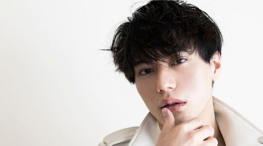 【甲子園口】≪社会保険完備≫≪月8～10日休み≫≪土日休みもOK≫デザインカラー比率が高いサロン！稼いでいきたい方にもおすすめのサロン！休日数も多いためプライベートも充実できる！「esu 甲子園口店（エスコウシエングチテン）」からスタイリスト（美容師）の求人☆★☆