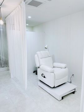 【庄内】≪店長候補募集≫≪社会保険完備≫≪実働8時間≫≪月8〜10日休み≫指名料バックありなど、顧客のいる方にもオススメ！取り扱いメニューは複数あるため、得意な技術を活かせます！「After（アフター）」からアイリスト（アイデザイナー・まつげエクステ）の求人☆☆