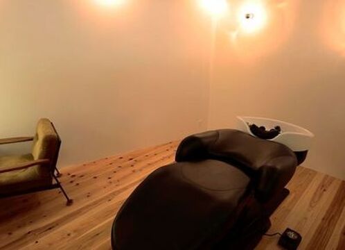 【淡路】≪社会保険完備＆完全週休二日制≫2年以内での早期デビューも目指せます！こだわりのインテリア雑貨に囲まれたお洒落サロン「YARD.（ヤード）」からアシスタント（美容師）の求人★☆