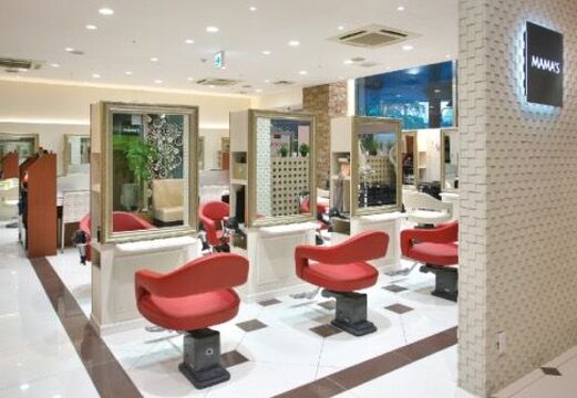 【阪急塚口】≪18:40までに退勤≫≪スタイリスト月給25～50万円≫ママさんスタイリストも活躍中！店舗歩合で皆が頑張った分がちゃんと返ってくるので、チームワークもばっちりです！お仕事終わりも早いので長く働きやすいサロン「MAMAS 塚口店（ママスツカグチテン）」からスタイリスト（美容師）の求人☆★☆