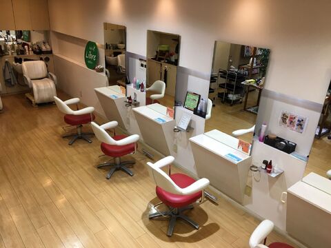 【弥刀】≪月8日休み≫≪月給17.5万円〜≫≪最短1年半でデビュー可能≫平均退社時間が18時30分ごろなのでプライベートの時間も作りやすい環境！「hair Libre -mito-（ヘアーリブレミト）」からアシスタント（美容師）の求人☆★