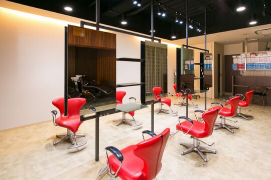 【南海貝塚】≪日曜定休≫≪17時受付締め≫≪月6〜10日選べる休日数≫≪社会保険完備≫勤務日数の相談OK！終わるのが早いので家庭やプライベートと両立しながら正社員で働けます！結婚、出産、育児…ステージが変わっても女性が安心して活躍できるサロン「MK 貝塚店（エムケイカイヅカテン）」からスタイリスト（美容師）の求人☆☆