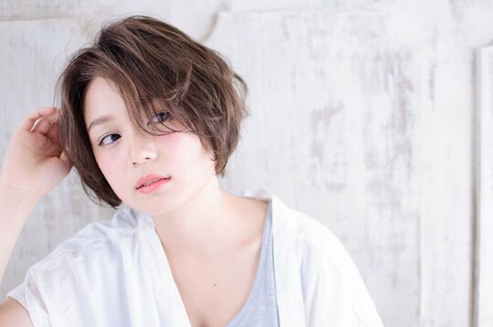 【南巽】≪完全週休2日≫≪有給休暇あり≫≪産休育休制度あり≫≪早ければ19時台に退勤≫「全員接客」でお店を好きになってくれるお客様ばかり！入客チャンスもあって、結婚や出産の後も安心の時短制度もありますよ。「Nina by Snip（ニーナバイスニップ）」からスタイリスト（美容師）の求人☆★