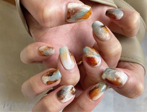 【京橋】≪月給22万円～≫≪お休みもしっかり！希望休も自由度高め≫プライベートもお仕事も充実して楽しめる魅力的なサロン！！人間関係良好◎のアットホームサロンで常連さんにも愛される！MONICA（モニカ）からネイリスト（ネイル）の求人★☆★