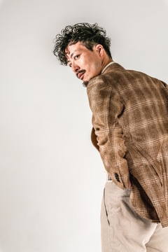 【南森町】≪月給30万円以上≫≪社会保険完備≫≪日曜休みあり≫≪ほぼ実働8時間≫ダンディな紳士のための美容師が働くメンズサロン！雇用や働く仕組みづくりなど、理美容業界と働く方の将来を真剣に考える「DEAR BARBER 南森町店（ディアバーバーミナミモリマチテン）」からスタイリスト（美容師）の求人★★