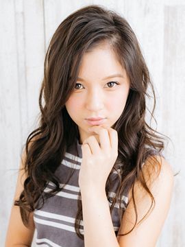 【北浦和駅】≪売上40％・指名料100％還元≫≪社会保険加入選択OK≫≪入客チャンス◎≫完全歩合制で月収30万円以上稼ぎたい方にオススメ！週休2日制にしてプライベートを重視した働き方もOKのヘアサロン「Noa 北浦和店（ノアキタウラワテン）」からスタイリスト（美容師）の求人★☆