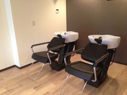 【古川橋】スタイリストオンリーサロンなので、お客様とほぼマンツーマンで関わっていけますよ★レッスンも基本的には無いので、プライベートも充実させちゃいましょう！！スタイリッシュサロンKT (ケーティー)からスタイリスト(美容師)の求人☆★☆