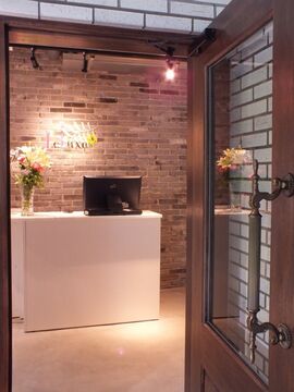 【久屋大通】スクール併設☆働く環境◎社会保険完備★実働8時間！！カウンセリング重視の高い技術を提供するサロン☆”LeLuxe+ 名古屋店（リュクスプラス ナゴヤテン）”からアイリスト（アイデザイナー・まつ毛エクステ）の求人☆☆