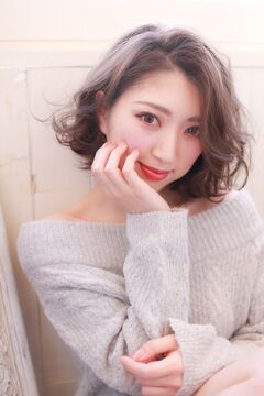 【堅田】幅広い年齢層のお客様に来店されてるので、様々なスタイルが学べる環境。自分のペースでレッスンに取り組むことができますよ。高い技術力のあるサロンなので美容師として成長できるアットホームサロン“TOCCA hair（トッカヘアー）”からアシスタント（美容師）の求人☆★☆