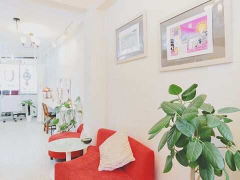 【阪急豊中】≪完全週休2日制≫≪社会保険完備≫希望に合った働き方が叶う！「U’IU’I（ウィウィ）」からアイリスト（アイデザイナー・まつ毛エクステ）の求人☆☆