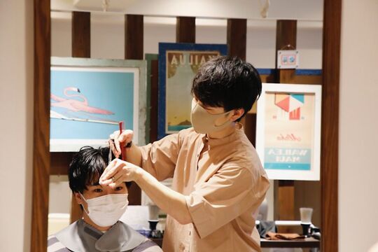 【蛍池】≪完全週休2日≫≪月給30万円スタート≫≪社会保険制度あり≫≪入客チャンスあり≫好待遇で温かく働きやすい環境が満載のアットホームサロン!!「OLINO（オリノ）」からスタイリスト（美容師・理容師）の求人★☆