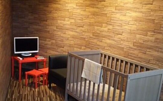 【七隈】≪月給18万円スタート≫≪社会保険完備≫営業時間が短く20時までに退勤出来るのでプライベートも充実！長く働ける環境を揃えています「さくらヘアー 長住店（サクラへアーナガズミテン）」からアシスタント（美容師）の求人★☆