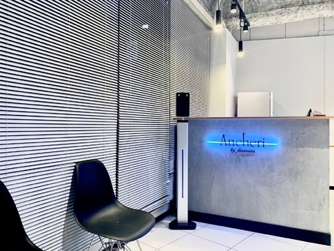 【藤沢駅】◆社会保険完備・実働8時間・土日休み可能◆美容業界の悪しき当たり前を覆すホワイトサロン！抜群の待遇で無理なくスタイリストを目指せます！入客チャンスが多いので成長が早く、早期デビュー可能な「Ancheri by flammeum 藤沢店（アンシェリバイフラミュームフジサワテン）」からアシスタント（美容師）の求人★☆