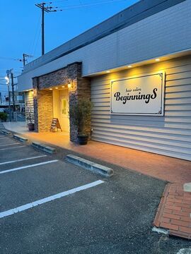 【上野芝】≪月給24万円～≫≪働き方の相談OK≫≪20時迄に退勤可能≫≪有給休暇あり≫早い時間に退勤可能なのでプライベートもしっかり充実！自分に合った働き方で美容師を続けていく、オープン4年目の地域密着型サロン！「BeginningS（ビギニングス）」からスタイリスト（美容師）の求人★☆