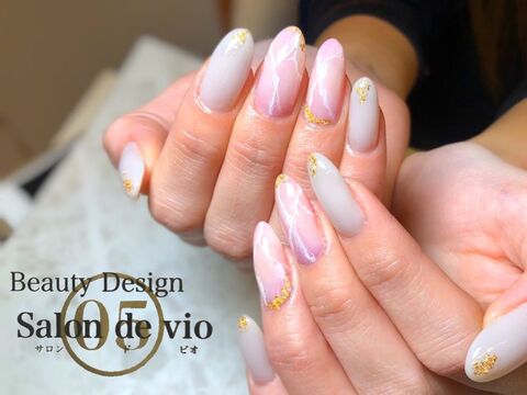 【鳳】≪社会保障完備≫≪日曜、祝日定休日≫社会保険完備で安心して働くことが出来ます！日曜定休なのでプライベートも充実！幅広い年齢層のお客様がご来店されるサロン「Salon de vio（サロンドビオ）」からネイリスト（ネイル）の求人☆☆