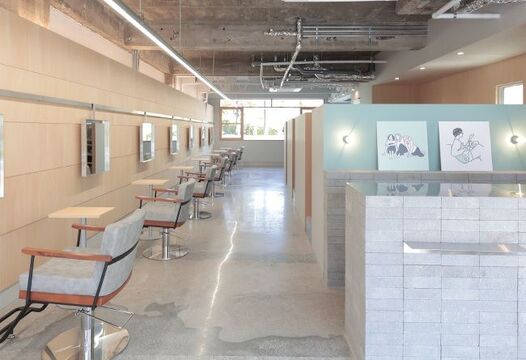 【山田】≪社会保険完備＆完全週休二日制≫スタッフさんの定着率◎撮影にも取り組み、サロンワーク以外の技術も身に付けていける環境！郊外型トレンドサロン「cipre（シプレ）」からアシスタント（美容師）の求人★☆