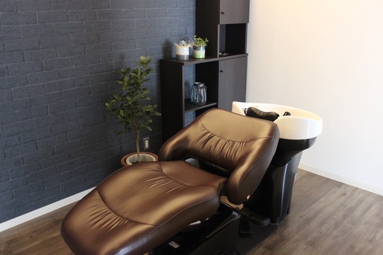 【藤並駅】≪2年以内にデビュー可能≫≪土日休み月1回までOK≫≪20時までに退勤可能≫≪ママさんの応募歓迎≫充実したレッスン環境あり！外部研修で最新の技術を身に着けることが可能なサロン！「LOVE HAIR GREeN（ラブヘアーグリーン）」からアシスタント（美容師）の求人☆★