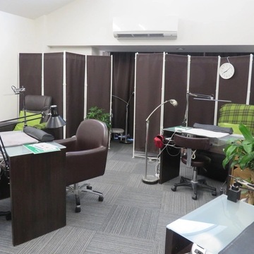 【藤井寺駅】≪面貸し募集≫≪売上60％還元≫≪顧客のいる方向けの募集≫≪商材サロン負担≫≪完全自由出勤≫お客様を施術する場所がない方必見！「MOJANAIL nail and eyelash salon（モジャネイルネイルアンドアイラッシュサロン）」からネイリスト（ネイル）の求人☆★