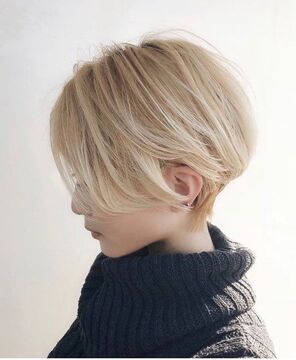 【東心斎橋】≪月8日休み≫≪月給23万円≫≪社会保険完備≫ヘアメイクや撮影もしています！女性スタイリストが多数活躍する「LECOA（ルコア）」からスタイリスト（美容師）の求人☆★