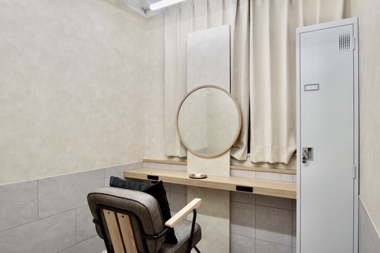 【天王寺】≪完全マンツーマン≫≪完全自由シフト≫≪平均単価1万円以上≫≪永久保障給あり≫ヘアケア・トリートメントに特化したヘアサロン！可愛さの中にも高級感のある店内！！勤務時間や休みなどご希望に合わせた働き方が可能です！「FRAME+spa&treatment 天王寺あべの店（フレームプラススパアンドトリートメント テンノウジアベノテン）」からスタイリスト（美容師）の求人☆★