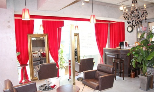 【明治神宮前】◆完全週休2日制・営業時間内レッスン可能・社会保険完備◆有名店の技術をアットホームな雰囲気で習得可能！高品質なサービスを提供し続け、どこに行っても恥ずかしくない技術が学べます！「Galante（ガランテ）」からアシスタント（美容室）の求人☆★