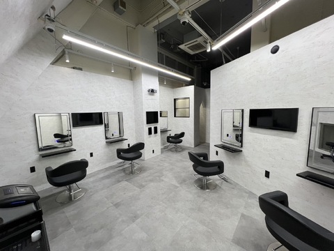 【大名】≪早期スタイリストデビュー≫≪完全週休2日制≫≪実働8時間／休憩1時間≫≪月1,2回土日休みOK≫手厚いレッスン環境！！確かな技術力でお客様からの支持抜群な人気サロン！「Lay.（レイ）」からアシスタント（美容師）の求人☆★☆