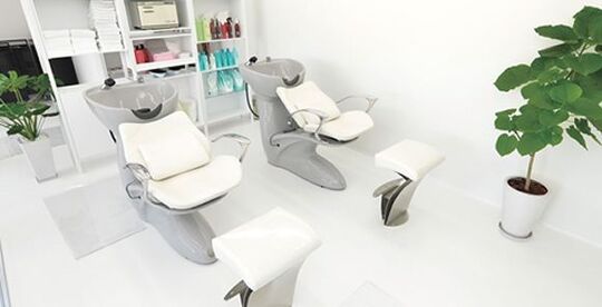 【西登美ケ丘】≪社会保険完備＆平均単価1万円の高単価サロン≫これから一緒にサロンを作っていきたい人を募集中！1日に数をこなすような施術はしません！1人1人を丁寧に時間をかけて施術するのでリピート率も高いです！「experience hair.（エクスペリエンスヘアー）」からスタイリスト（美容師）の求人☆★