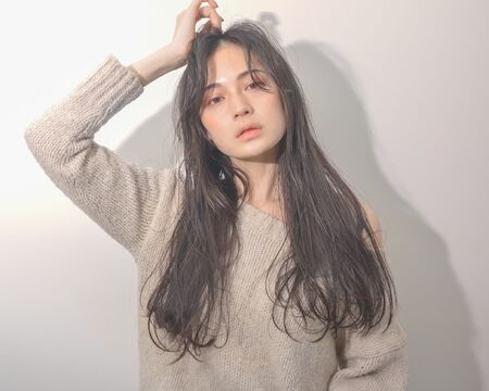 【千里丘】≪月給19.5万円≫≪月8日休み≫≪社会保険完備≫≪18時半受付終了≫営業後はメリハリをつけてレッスン！早く帰れる日もあってプライベートも充実させられます！フレンドリーな接客で人気の地域密着サロン「k-com pool（ケーコムプール）」からアシスタントの求人☆★☆