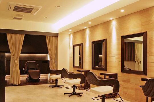 【中村橋】■日曜定休・完全週休2日制・社会保険完備■ママさん美容師を応援！働きやすい環境が整ったアットホームサロンです！空いた時間に営業中のレッスンなど、効率よく成長可能な「Souryu Aman（ソウリュウ アマン）」からアシスタント（美容師）の求人☆★