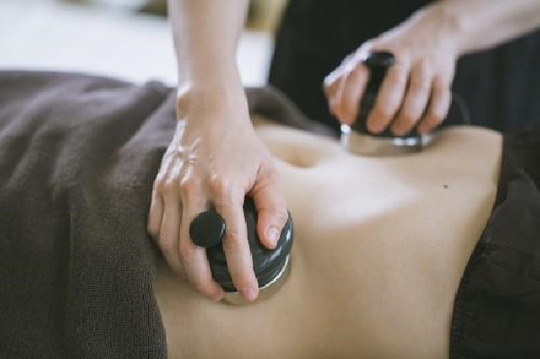 【大宮】≪日祝定休・未経験歓迎≫東洋思想をベースにした独自の痩身技術を学べます！女性専用のパーソナルダイエット教室になります！研修センターでの研修で未経験の方も安心「健康やせ専門EVE 大宮教室（ケンコウヤセセンモンイヴオオミヤキョウシツ）」からエステティシャンの求人☆☆