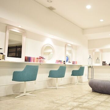 【小作】≪店舗展開サロン≫オシャレな環境と、抜群の集客力があるので安定した収入を目指せます！若い世代の方から支持を得る大人気のトレンド発信サロン！「chord（コード）」からスタイリスト（美容師）の求人☆★