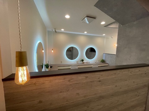 【安城駅】自由に働けるシステム！ママさんも歓迎です！集客力が強く、顧客がいなくても稼ぎやすいアイラッシュサロン「grandeur.anjo 安城店（グランドールアンジョウアンジョウテン）」からアイリスト（まつげエクステ・まつげパーマ・アイブロウ）の求人★☆