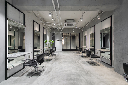 【柏駅】≪完全週休2日制≫≪社会保険完備≫≪土日休み取得可能≫≪営業時間内レッスンOK≫≪1年以内でスタイリストデビュー可能≫大人気トリートメントでの髪質改善が人気のサロン！充実した教育システムと抜群の集客力！「BEAUTECONCIER 柏店（ボーテコンシェルカシワテン）」からアシスタント（美容師）の求人★☆